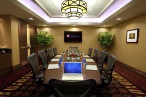 Fairfield & By Marriott Toronto Airport 3*