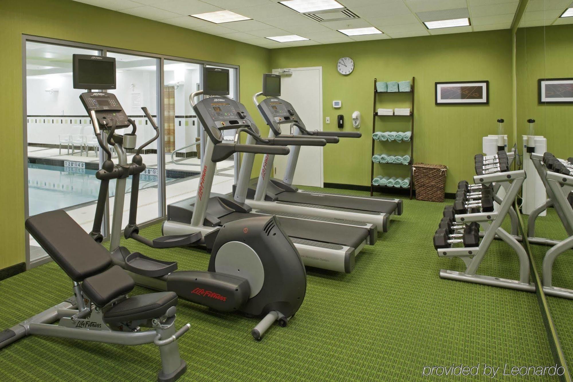 Fairfield & By Marriott Toronto Airport Hotel 3*