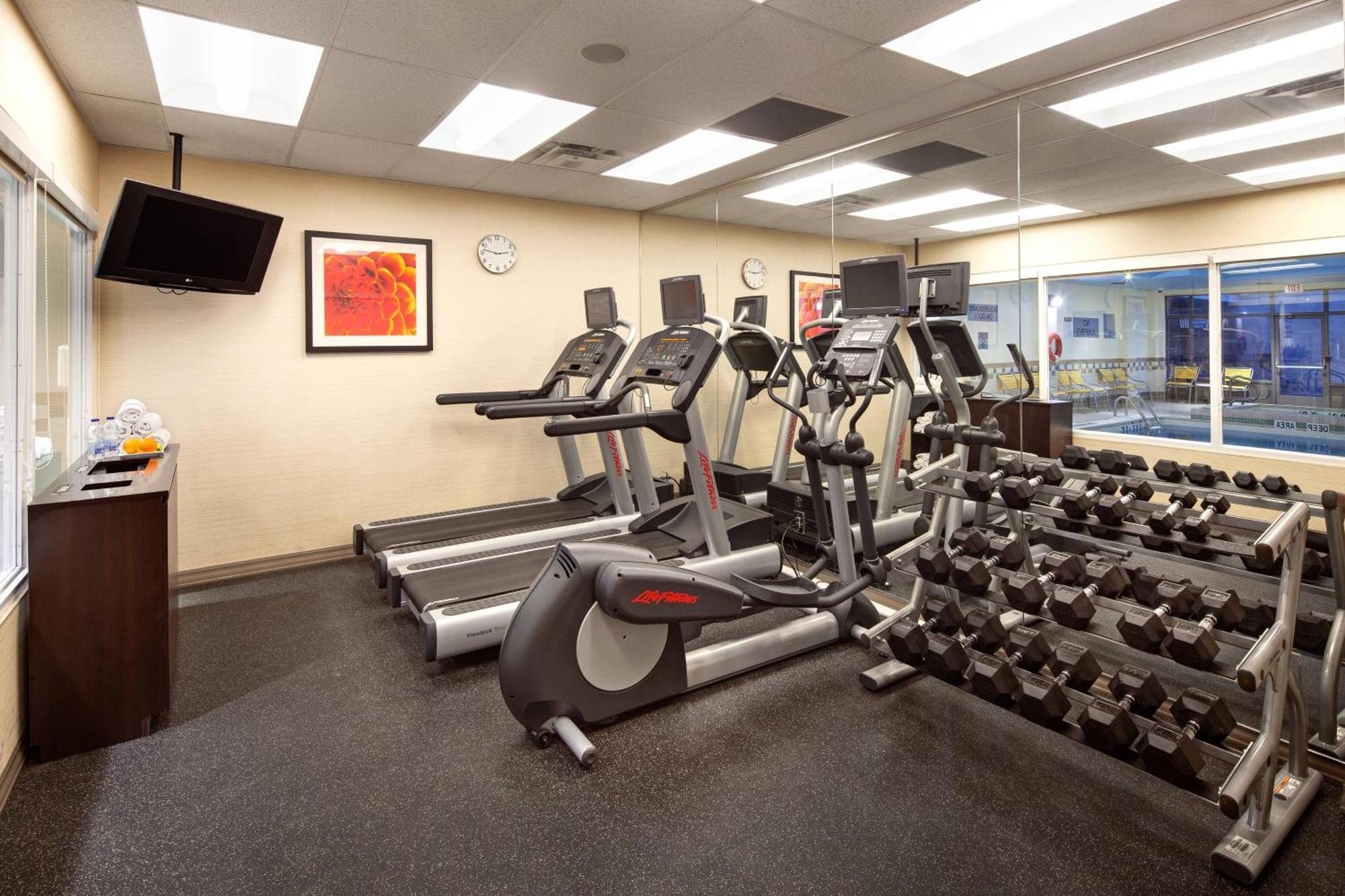 Fairfield & By Marriott Toronto Airport