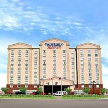 Hotel Fairfield & By Marriott Toronto Airport