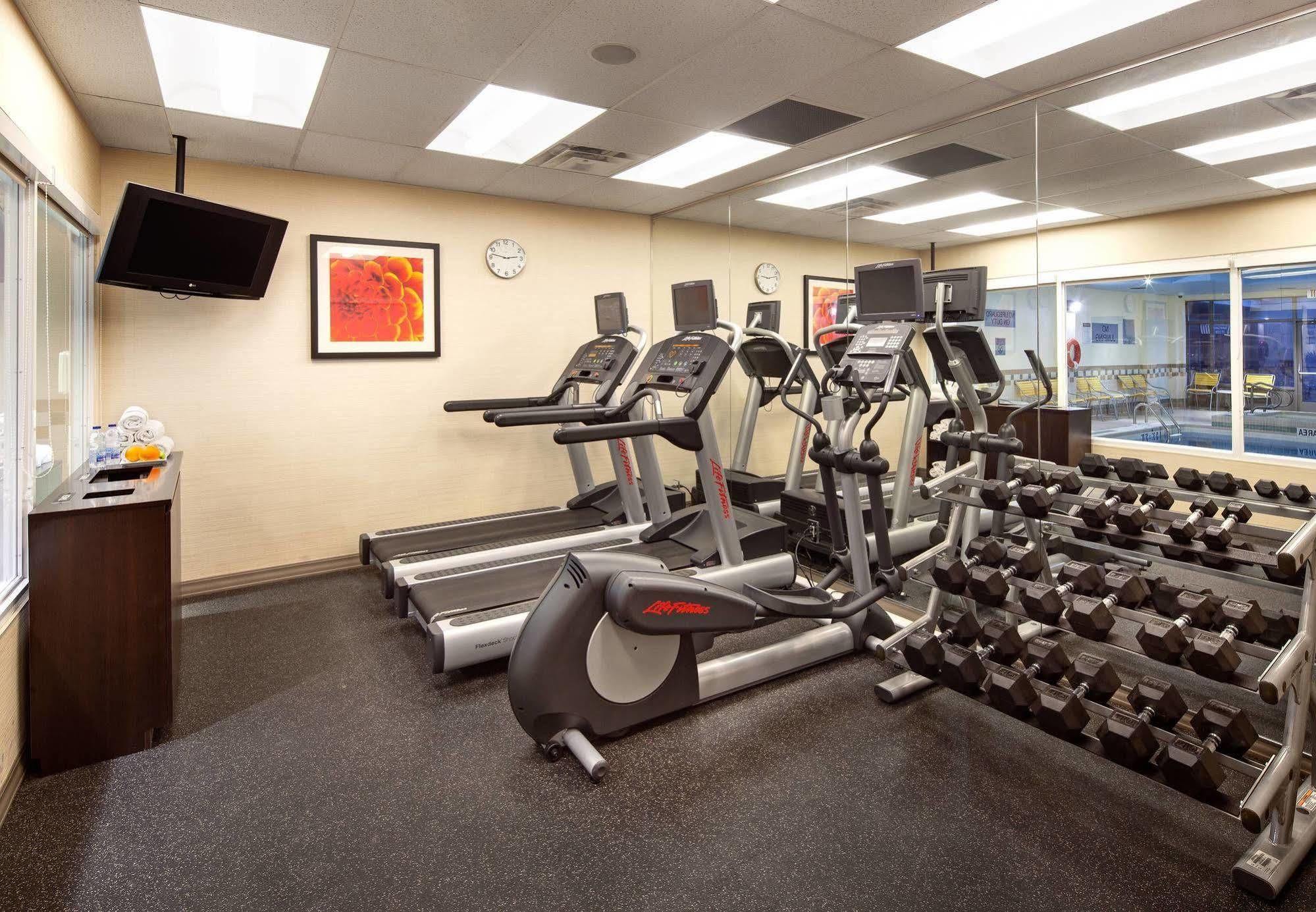 Fairfield & By Marriott Toronto Airport 3* Mississauga