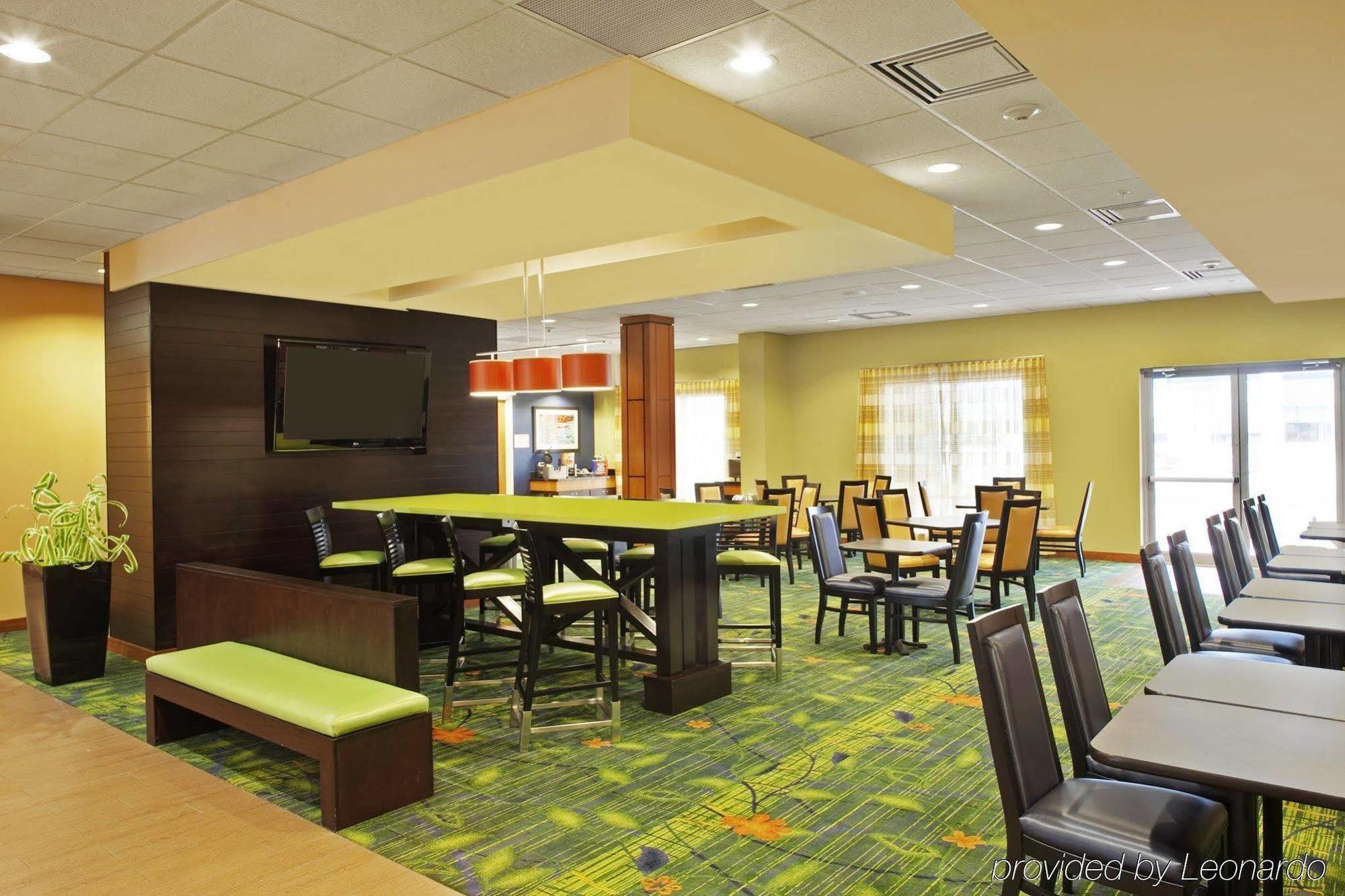 Fairfield & By Marriott Toronto Airport 3*